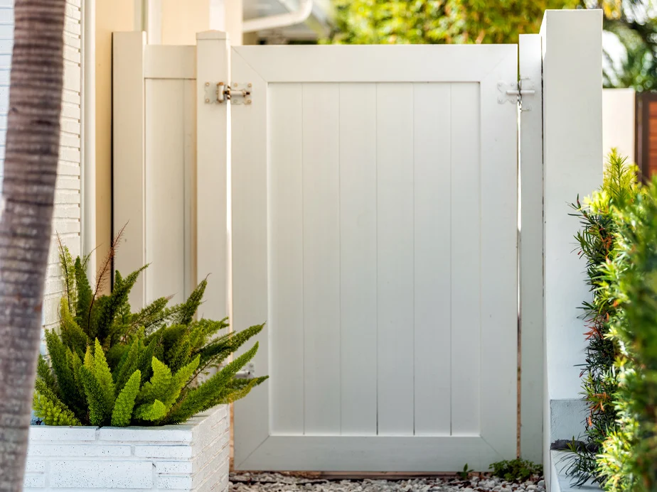 Vinyl gate for a pool-barrier layout fence or gate design reference