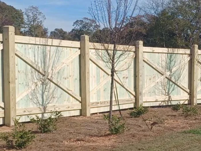 Crossbuck privacy fence or gate design reference