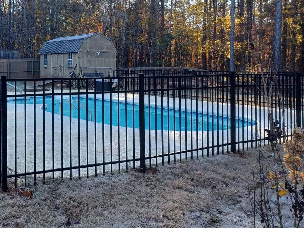 Fence-matched pool entrance fence or gate design reference